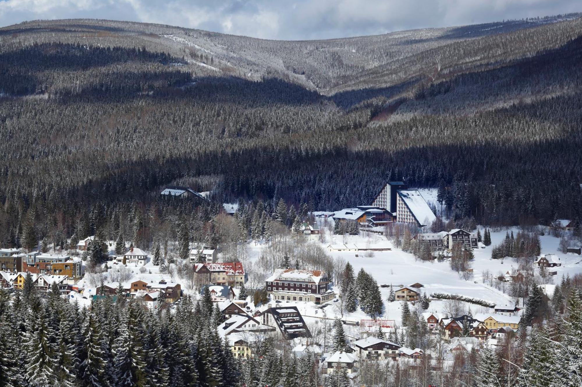 Spa Hotel Bily Horec Harrachov Bagian luar foto